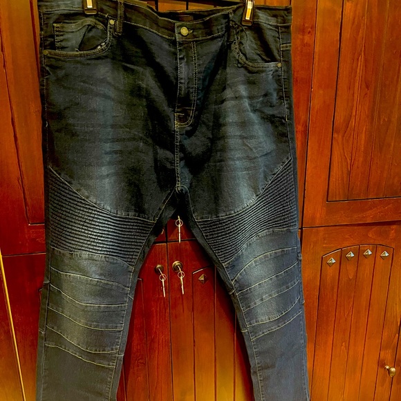 Blue jeans - Picture 1 of 4